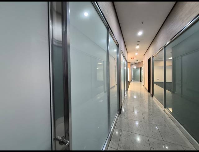560M² OFFICE TO LET IN SANDTON CENTRAL